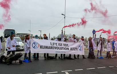 Mere end 1000 klimaforskere opfordrer folk til at blive klimaaktivister